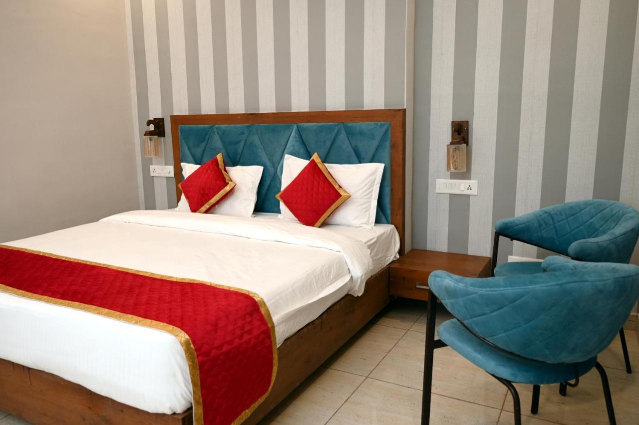 Hotel Singla Residency Kangra Eksteriør bilde