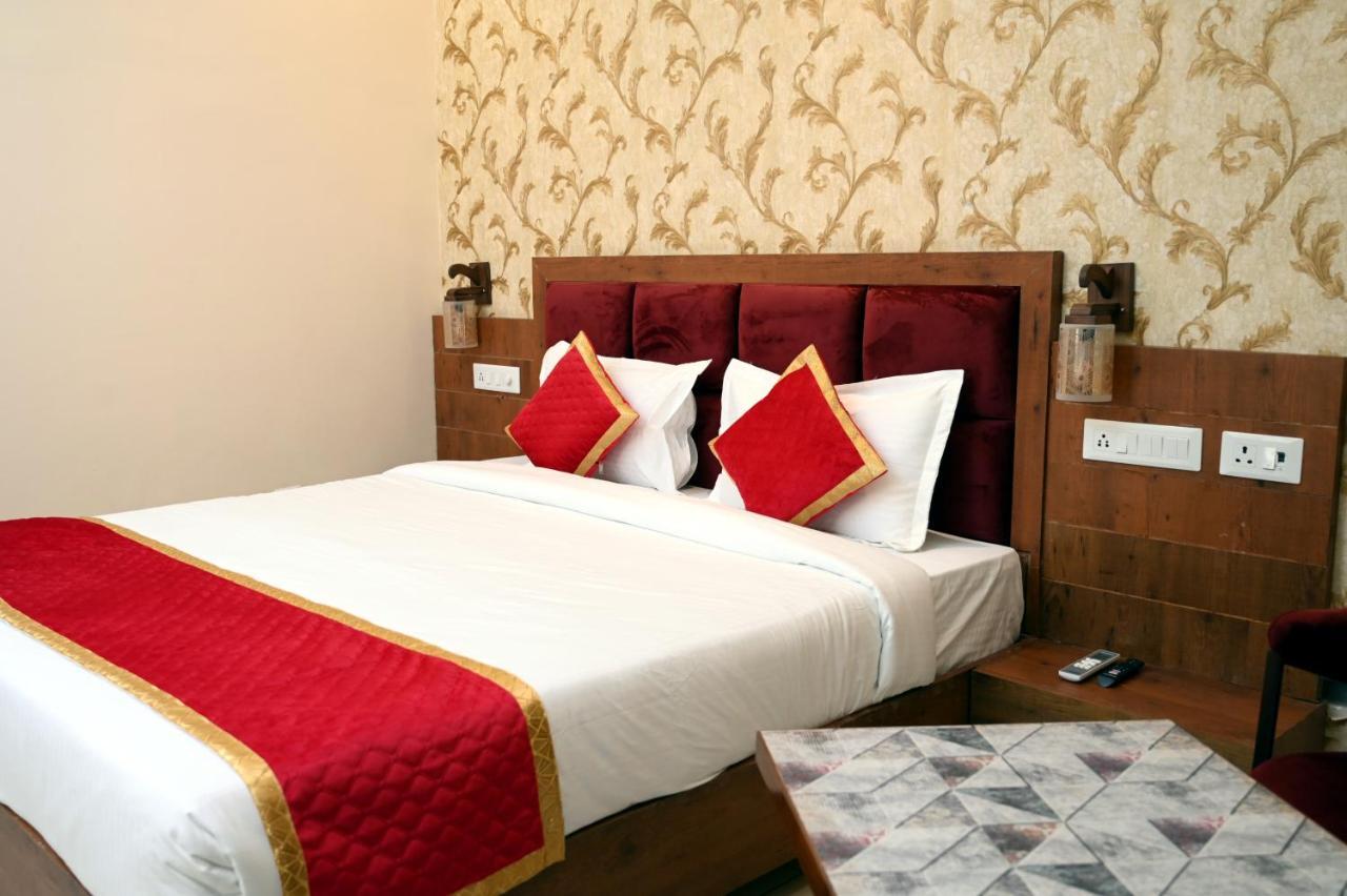 Hotel Singla Residency Kangra Eksteriør bilde