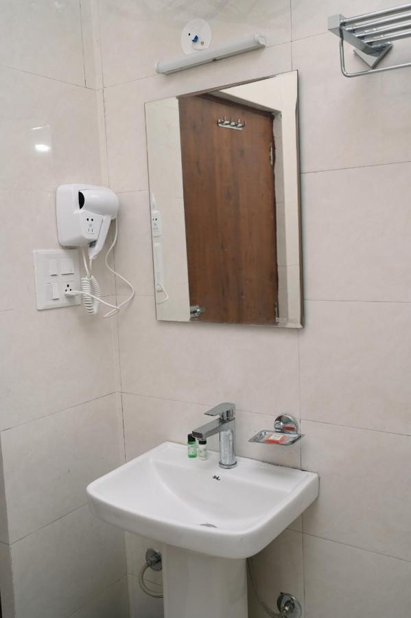 Hotel Singla Residency Kangra Eksteriør bilde