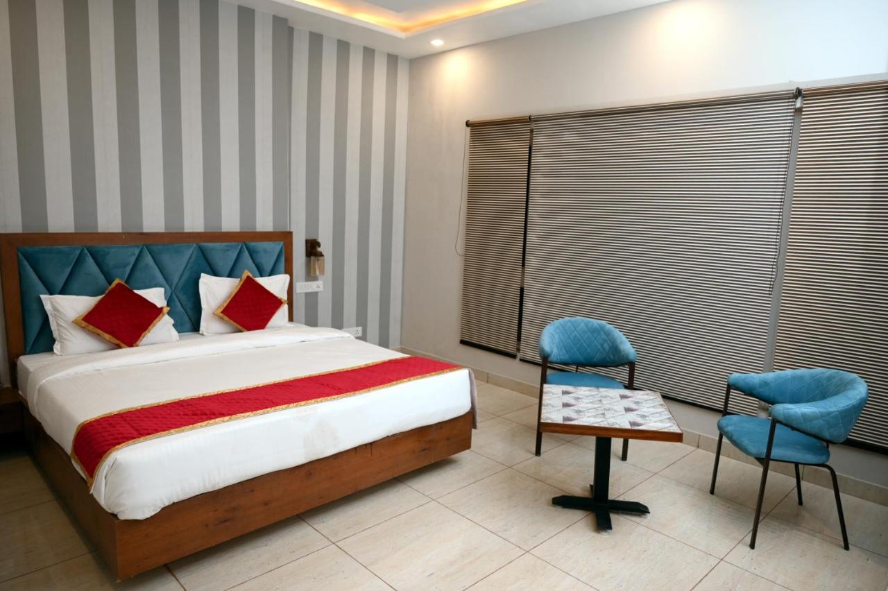 Hotel Singla Residency Kangra Eksteriør bilde